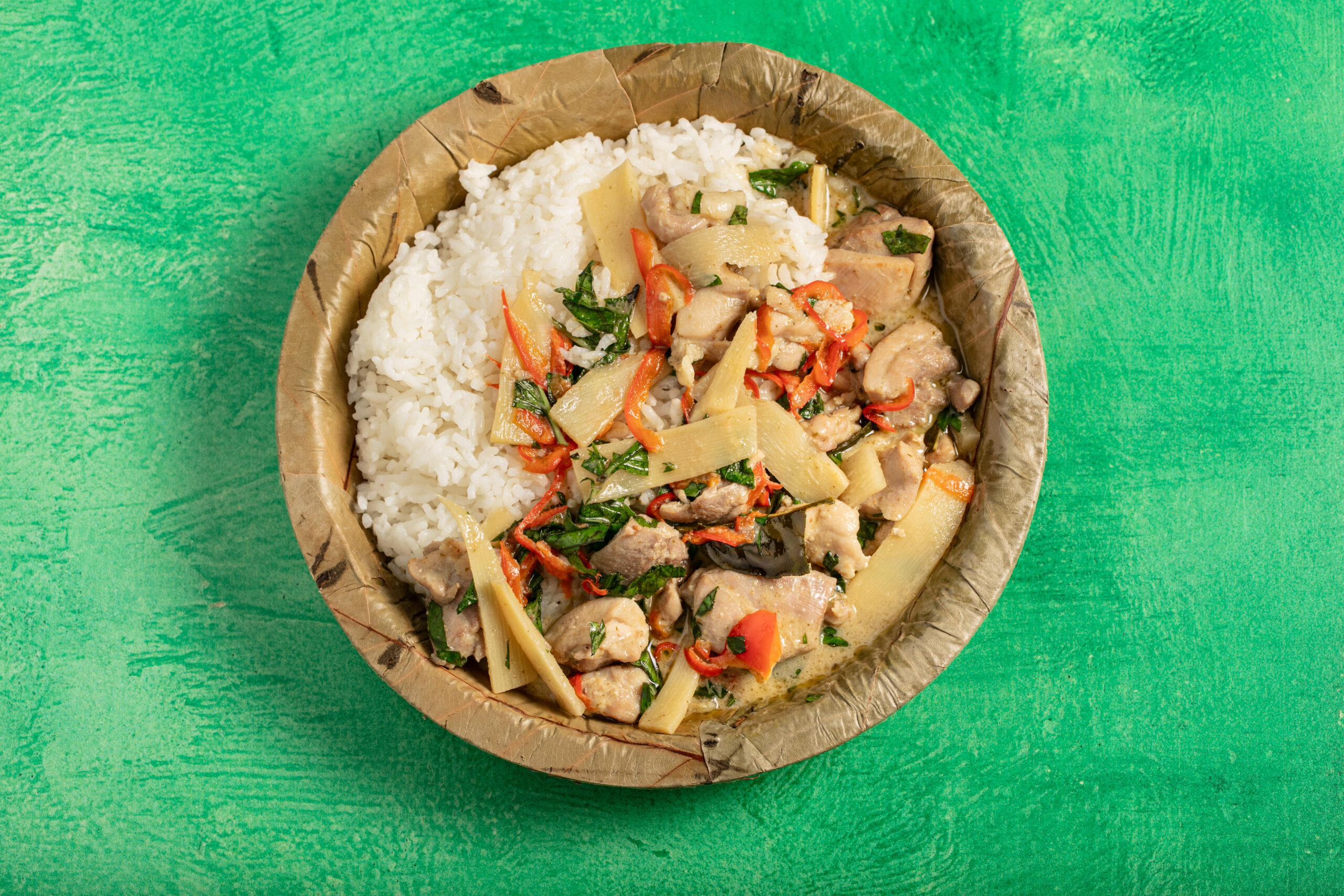 Green Curry – kaeng khiao wan (แกงเขียวหวาน)